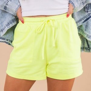 Zenana shorts M neon green